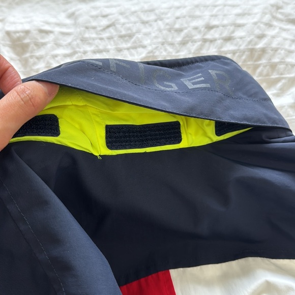 Tommy Hilfiger windbreaker sports jacket - Picture 10 of 12